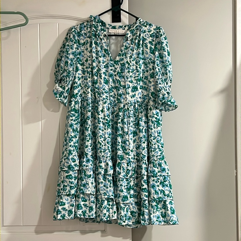 Karlie size medium EUC mini dress